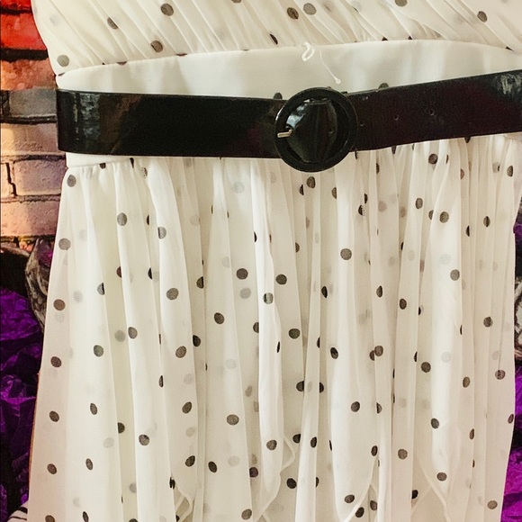 Gift - Picture 5 of 8